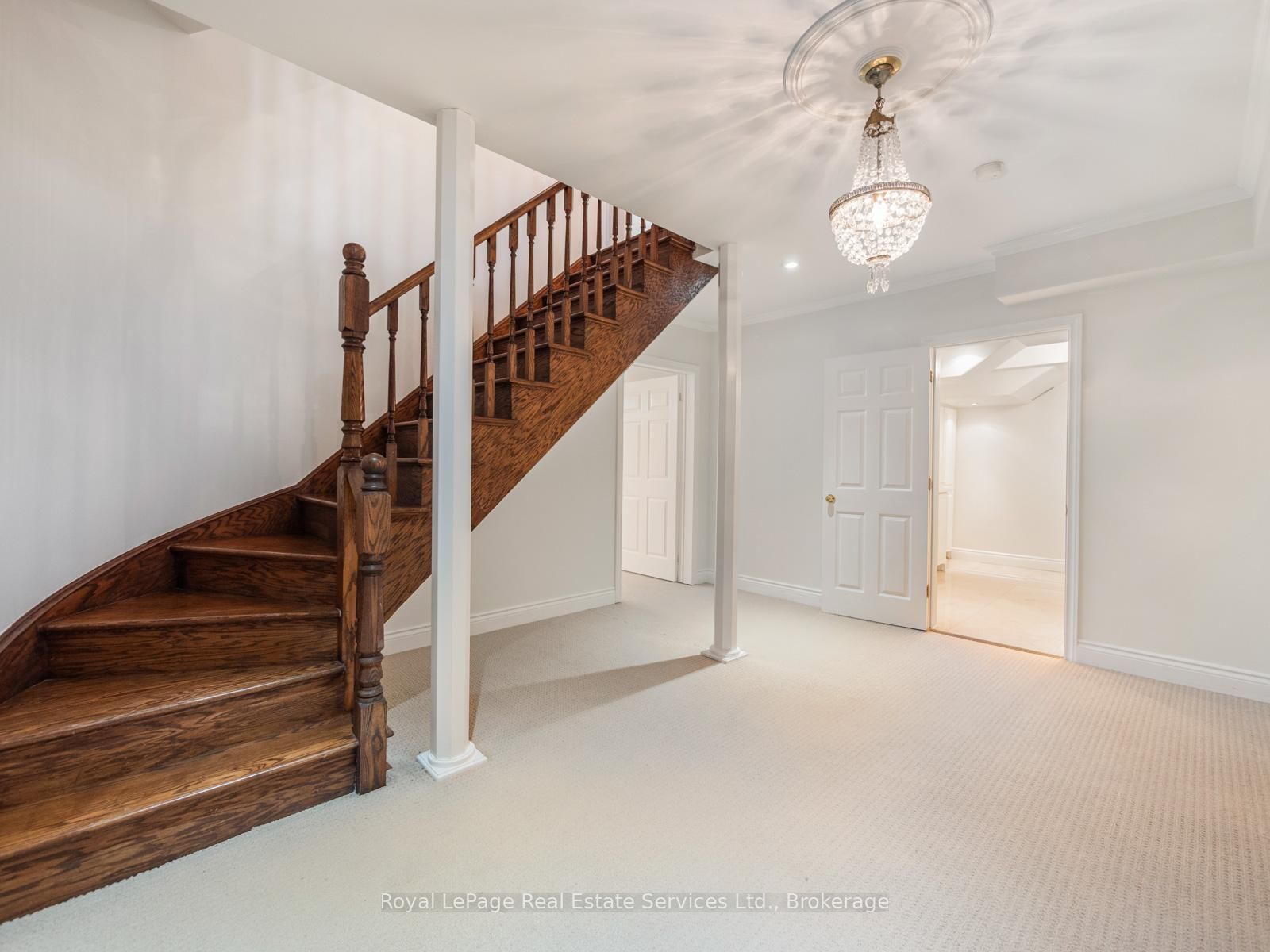 Detached House for sale at 3286 Shelburne Place, Oakville, Ontario, L6L 5V9 - Bronte - MLS: W12812288