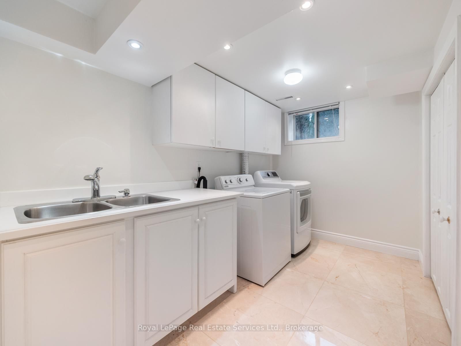 3286 Shelburne Place • Oakville, ON photo 40