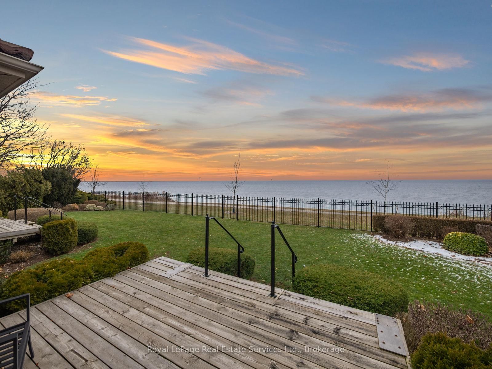 Detached House for sale at 3286 Shelburne Place, Oakville, Ontario, L6L 5V9 - Bronte - MLS: W12812288