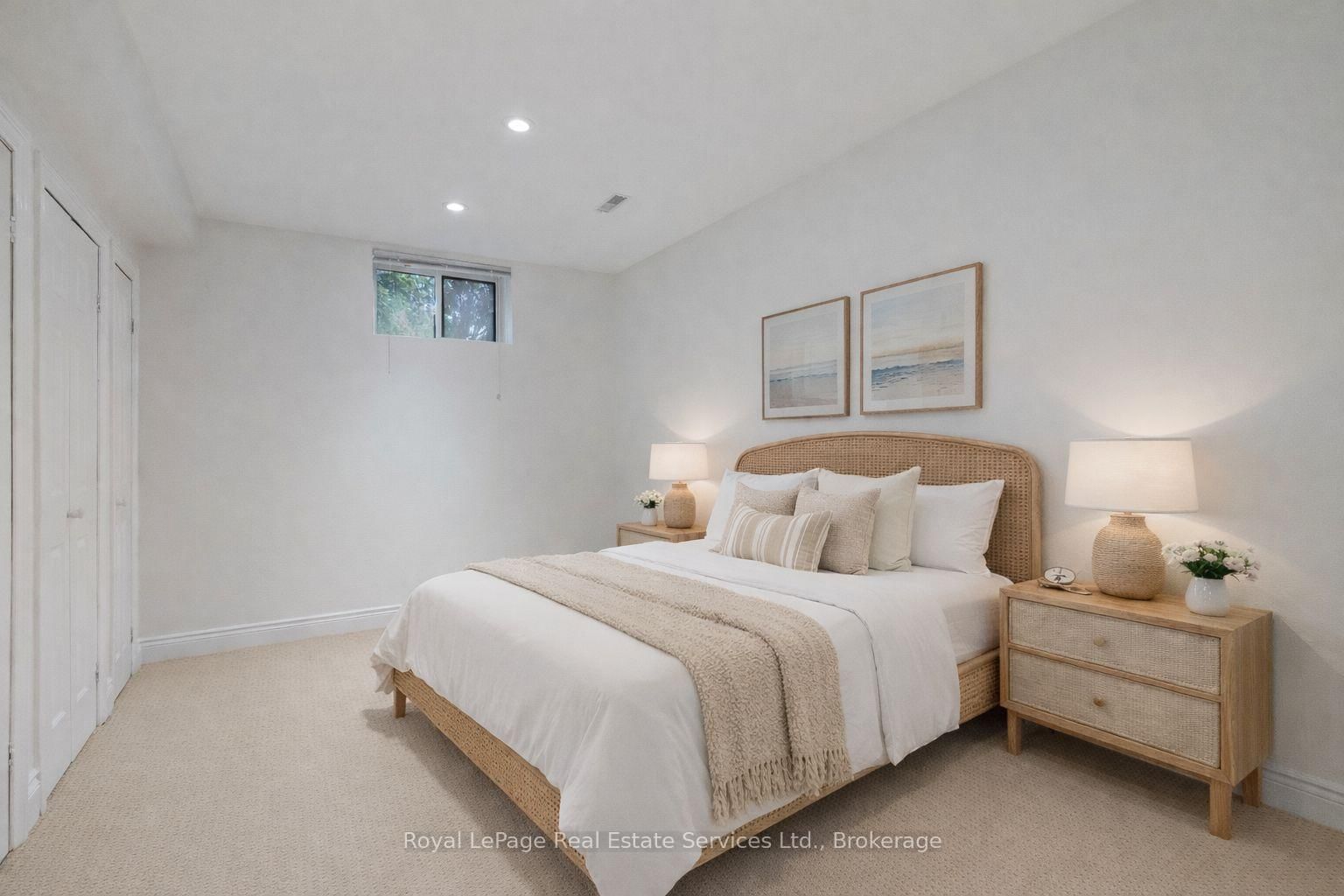 Detached House for sale at 3286 Shelburne Place, Oakville, Ontario, L6L 5V9 - Bronte - MLS: W12812288