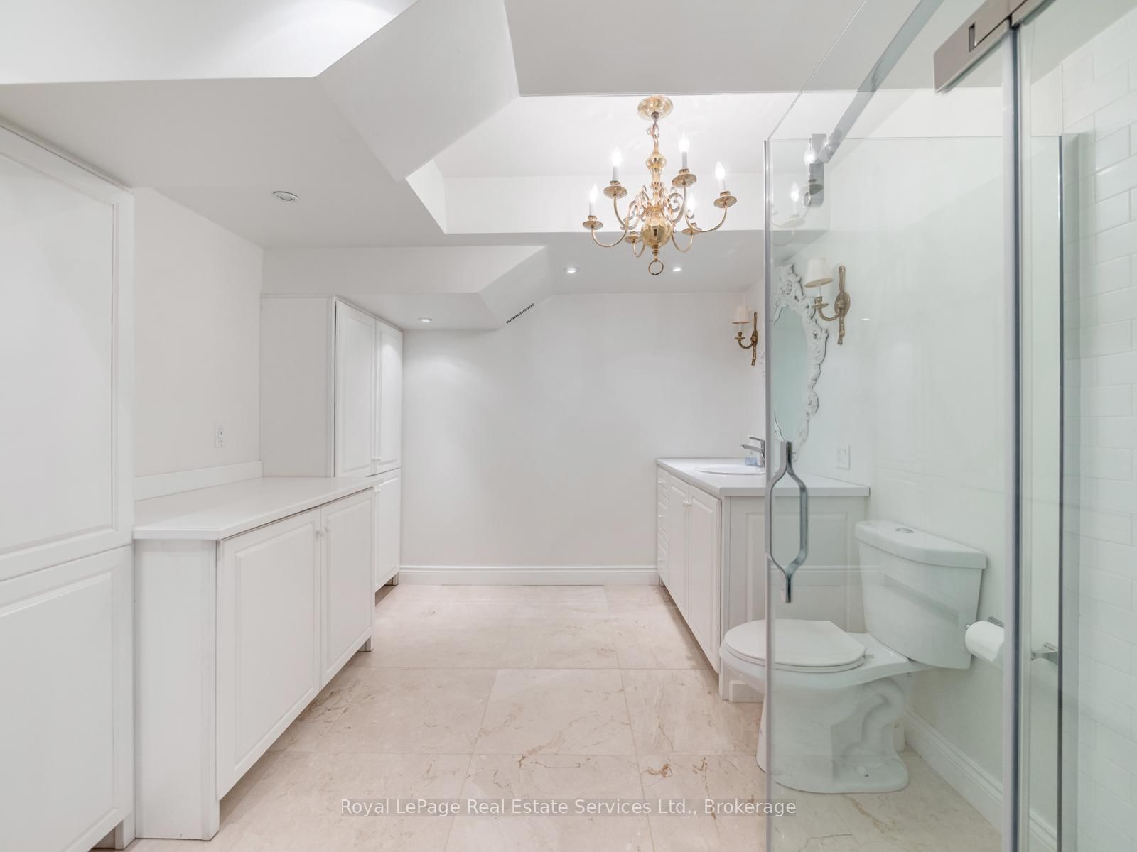 Detached House for sale at 3286 Shelburne Place, Oakville, Ontario, L6L 5V9 - Bronte - MLS: W12812288