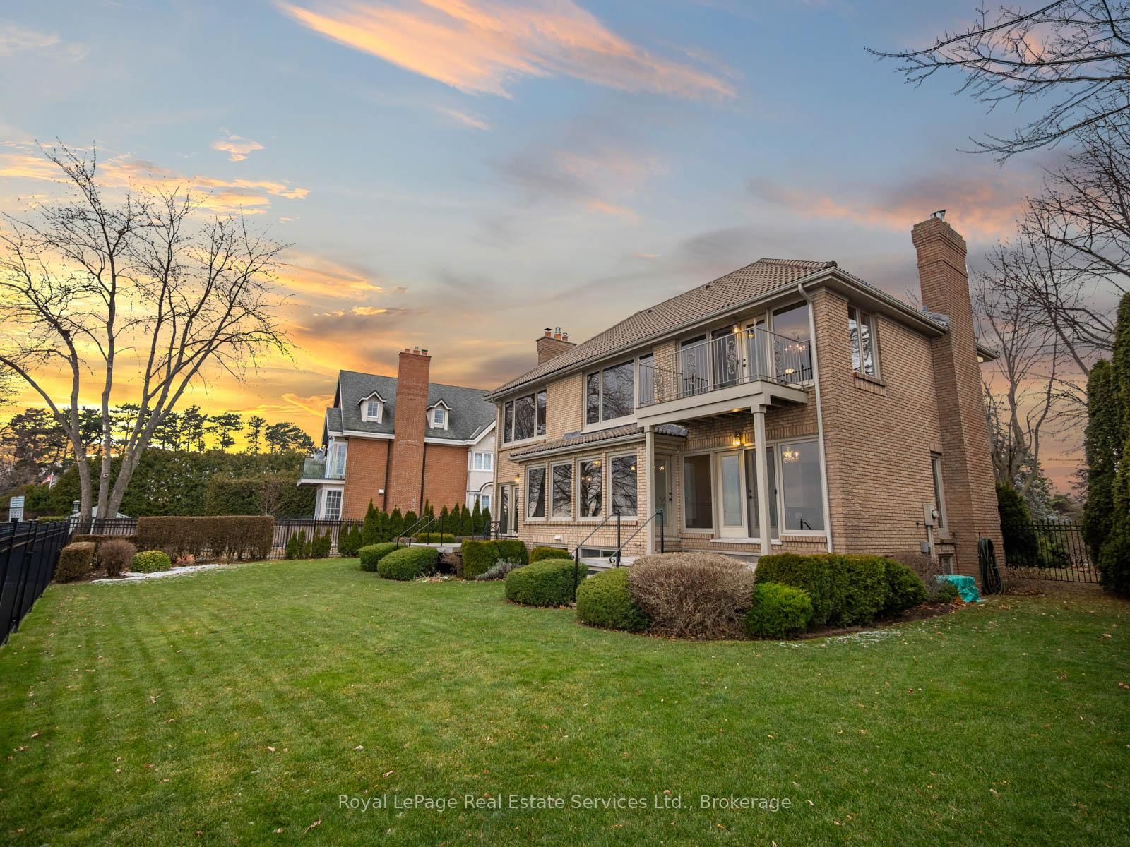 Detached House for sale at 3286 Shelburne Place, Oakville, Ontario, L6L 5V9 - Bronte - MLS: W12812288