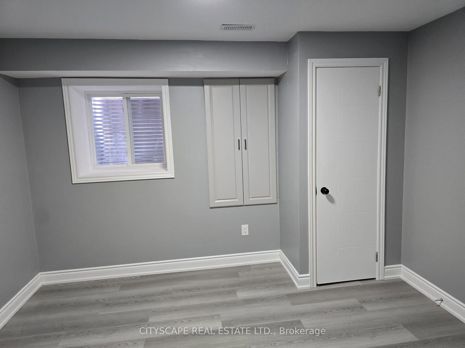 Detached House for lease at 306 Bessborough Drive, Milton, Ontario, L9T 8P5 - Harrison - MLS: W12812476