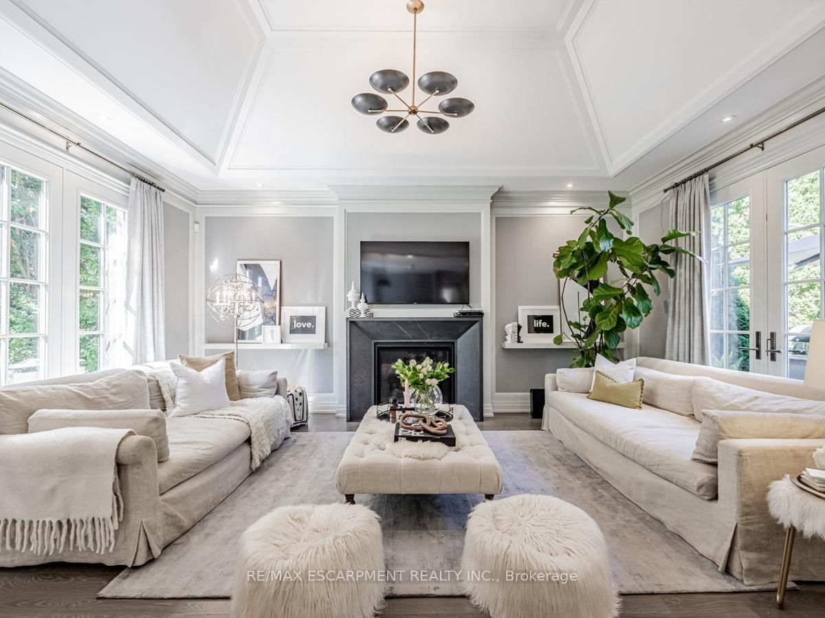 Detached House for sale at 393 Maple Grove Drive, Oakville, Ontario, L6J 4V8 - Morrison - MLS: W12812578