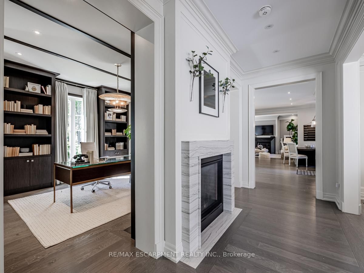 Detached House for sale at 393 Maple Grove Drive, Oakville, Ontario, L6J 4V8 - Morrison - MLS: W12812578