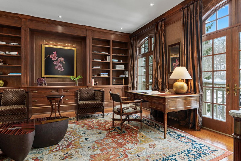 26 Dacre Cres, Toronto, M6S 2W1 | Image 3