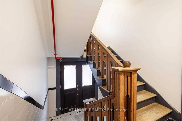 1 - 82 Roncesvalles Avenue