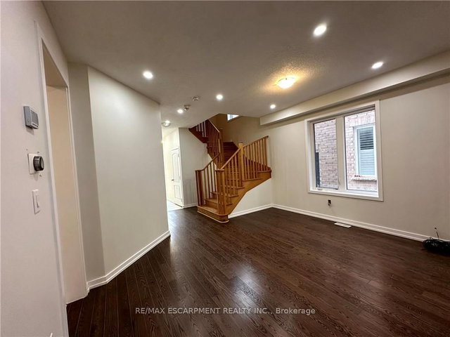 7 Abercrombie Crescent