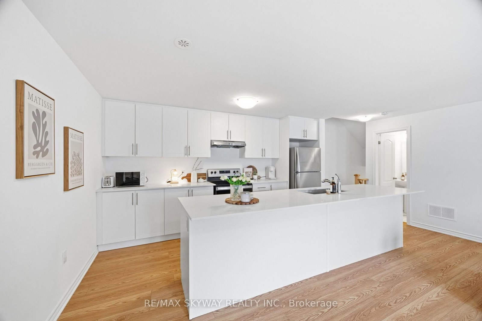 Townhouse for sale at 44 Springdale Avenue, Caledon, Ontario, L7C 4L4 - Rural Caledon - MLS: W12813136