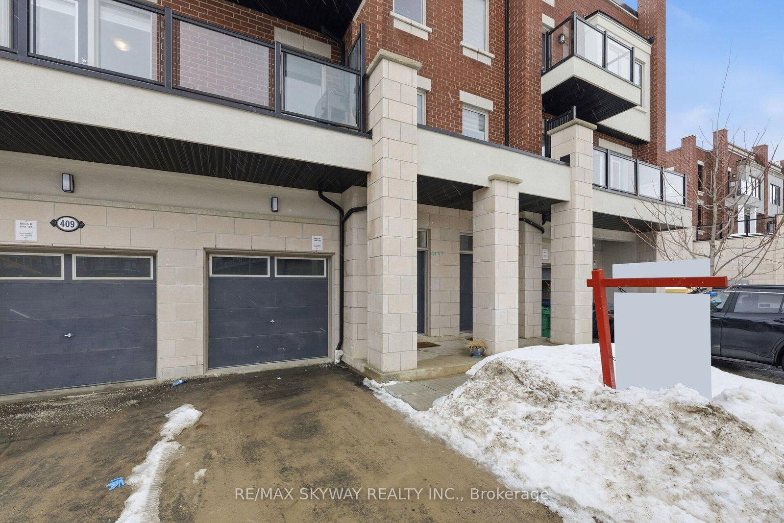 Townhouse for sale at 44 Springdale Avenue, Caledon, Ontario, L7C 4L4 - Rural Caledon - MLS: W12813136