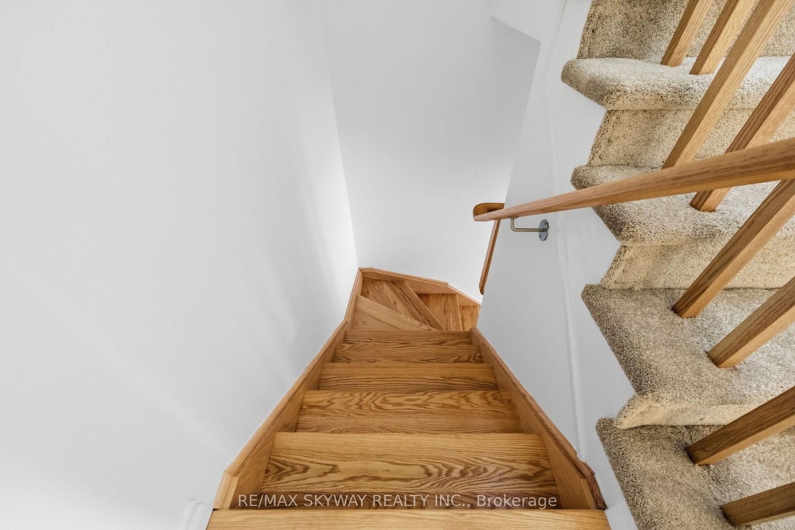 Townhouse for sale at 44 Springdale Avenue, Caledon, Ontario, L7C 4L4 - Rural Caledon - MLS: W12813136