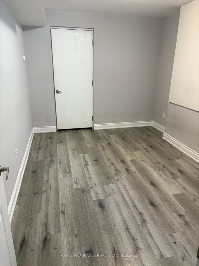 Bsmt Unit - 17 Divers Road