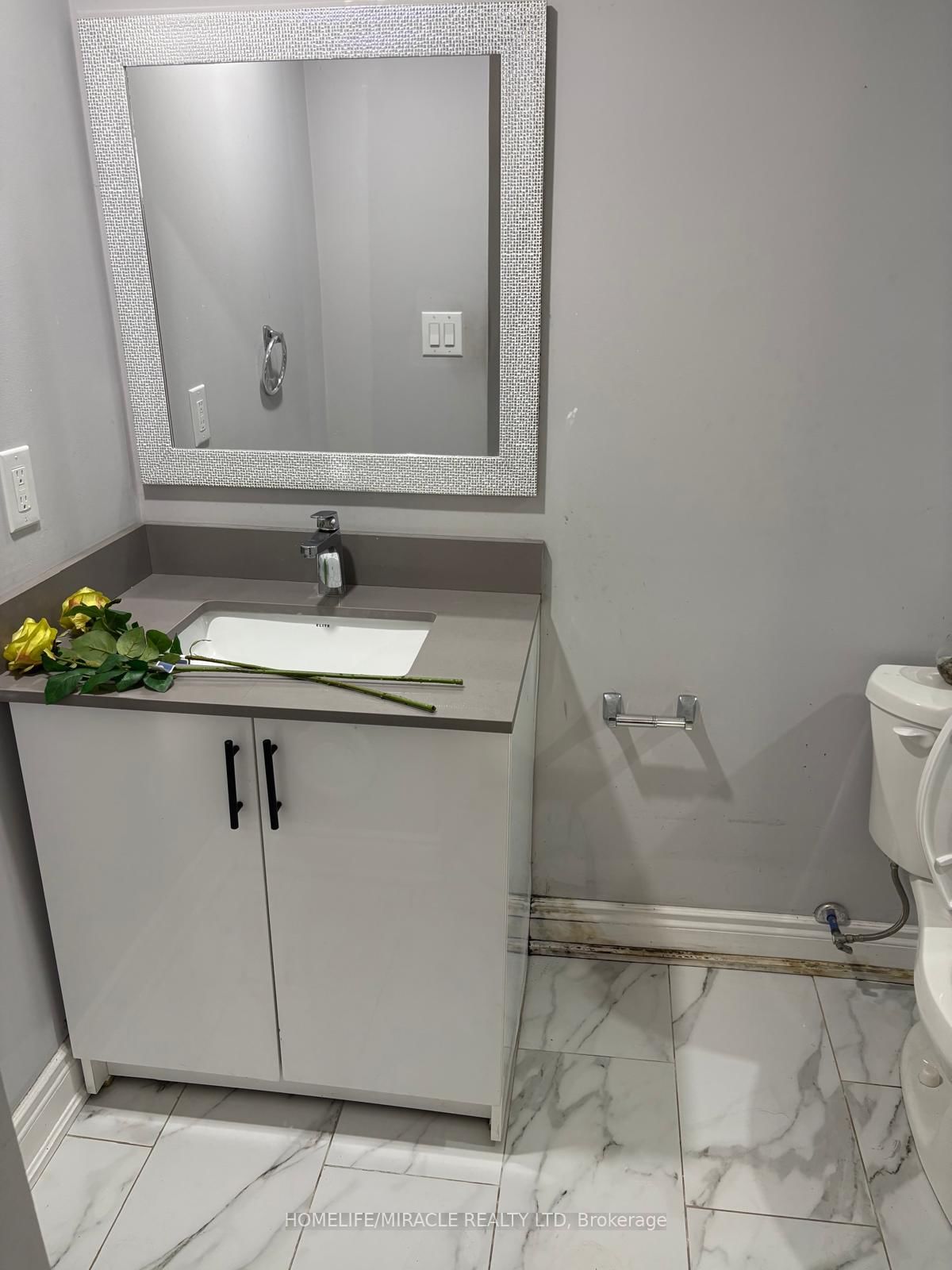 17 Divers Road, Unit Bsmt Unit - Photo 8