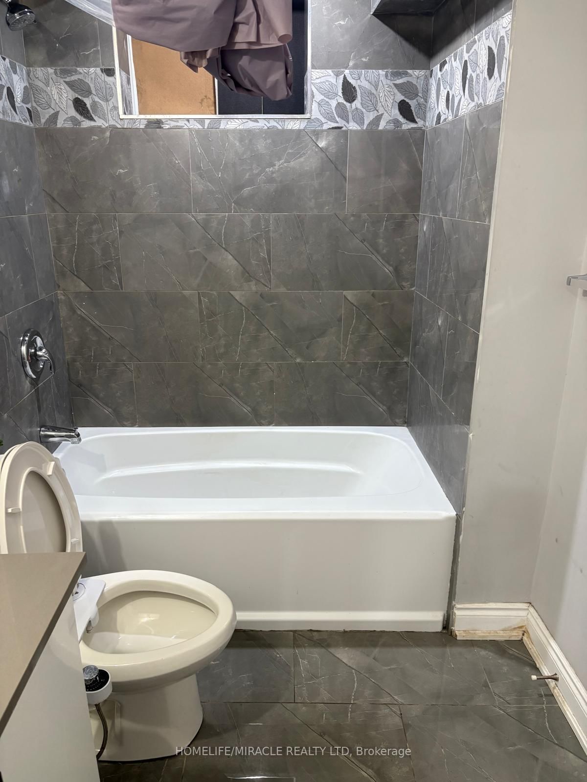 17 Divers Road, Unit Bsmt Unit - Photo 9