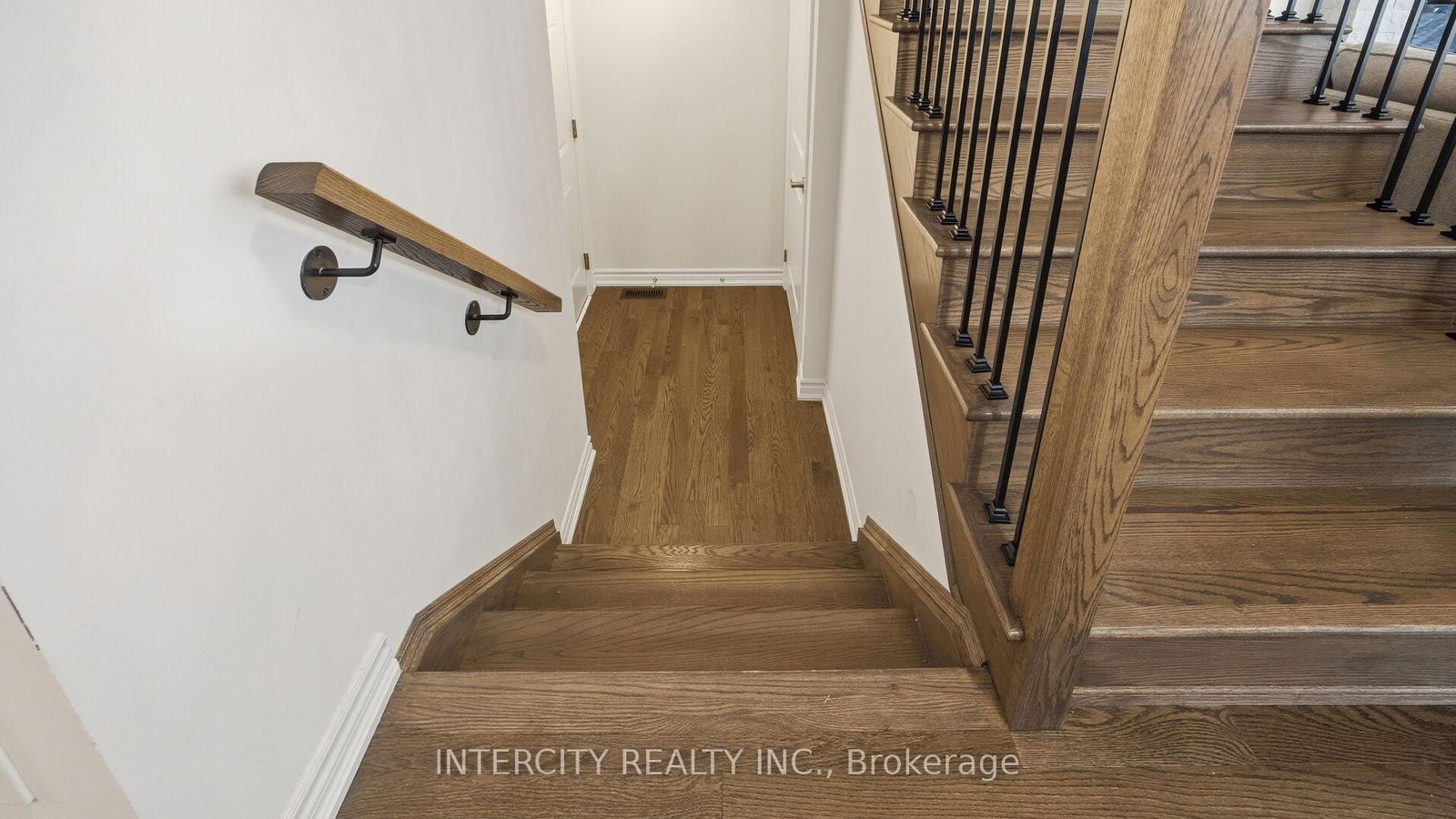 Detached House for sale at 66 Camino Real Drive, Caledon, Ontario, L7C 4L9 - Rural Caledon - MLS: W12813594