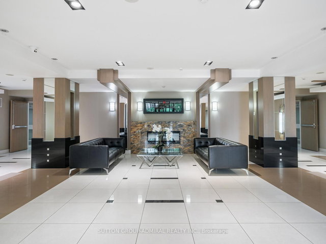 202 - 1060 Sheppard Avenue W