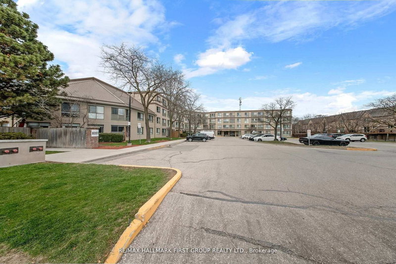 218 - 8351 McLaughlin Rd S, Brampton, L6Y 4H8 | Image 2