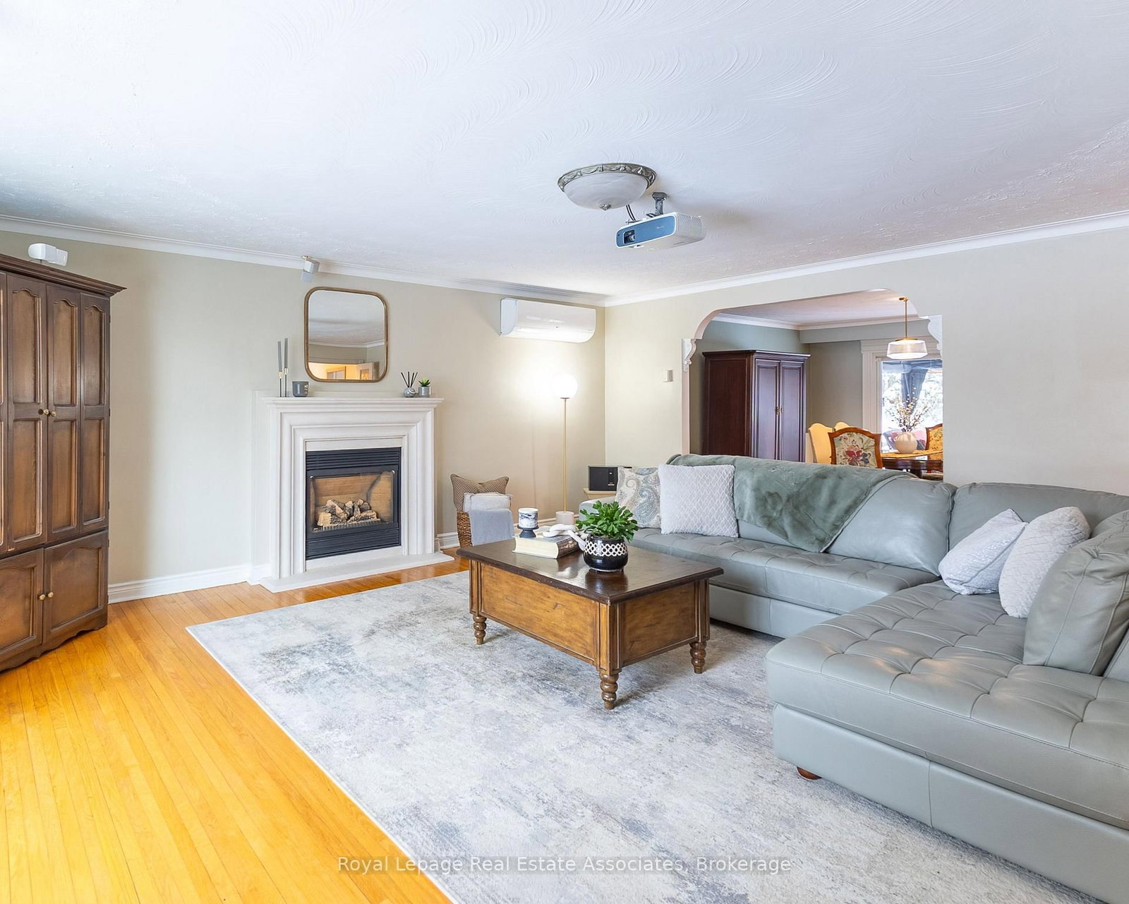 Detached House for sale at 13931 Cromar Court, Halton Hills, Ontario, L7G 4S5 - Georgetown - MLS: W12814504