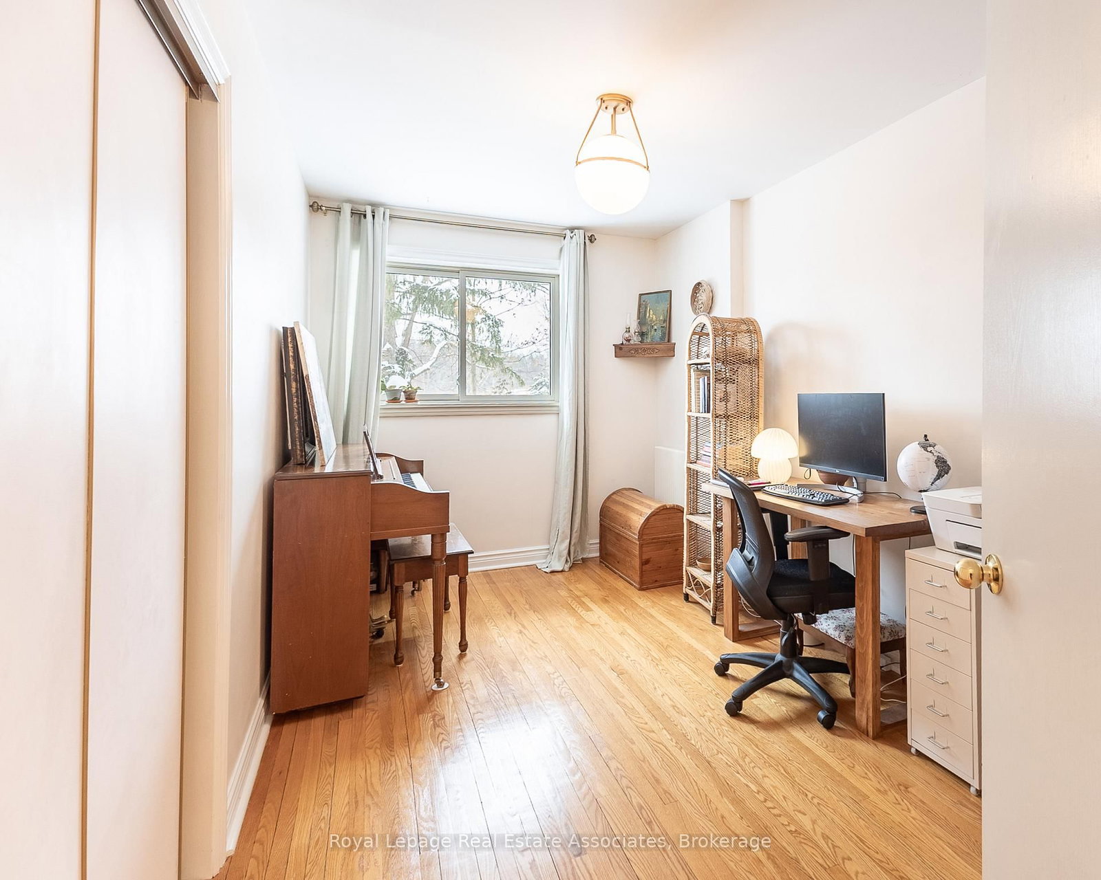 Detached House for sale at 13931 Cromar Court, Halton Hills, Ontario, L7G 4S5 - Georgetown - MLS: W12814504