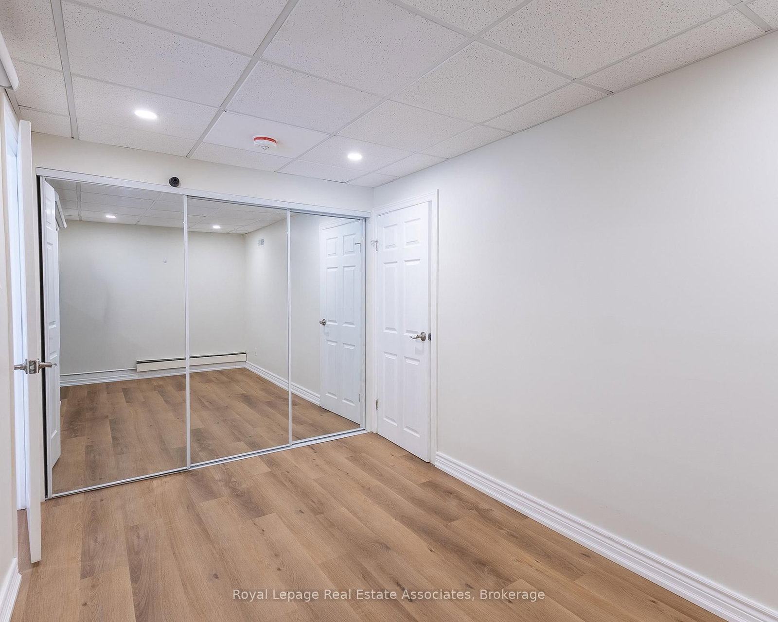 Detached House for sale at 13931 Cromar Court, Halton Hills, Ontario, L7G 4S5 - Georgetown - MLS: W12814504