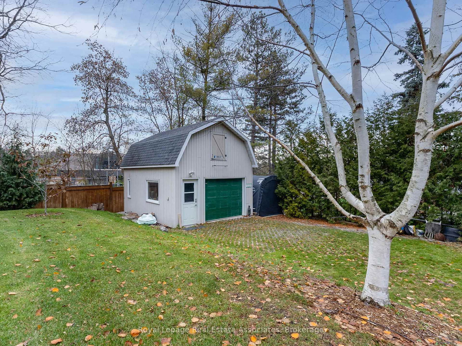 Detached House for sale at 13931 Cromar Court, Halton Hills, Ontario, L7G 4S5 - Georgetown - MLS: W12814504