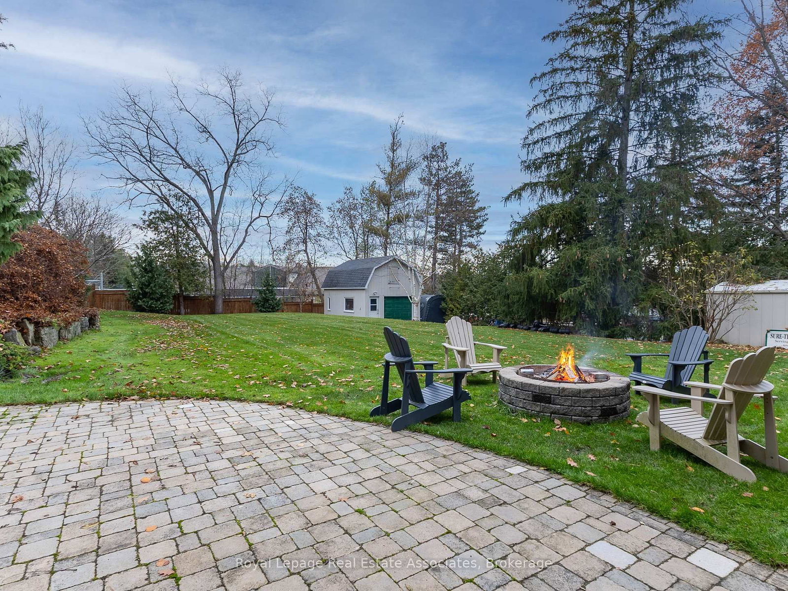 Detached House for sale at 13931 Cromar Court, Halton Hills, Ontario, L7G 4S5 - Georgetown - MLS: W12814504