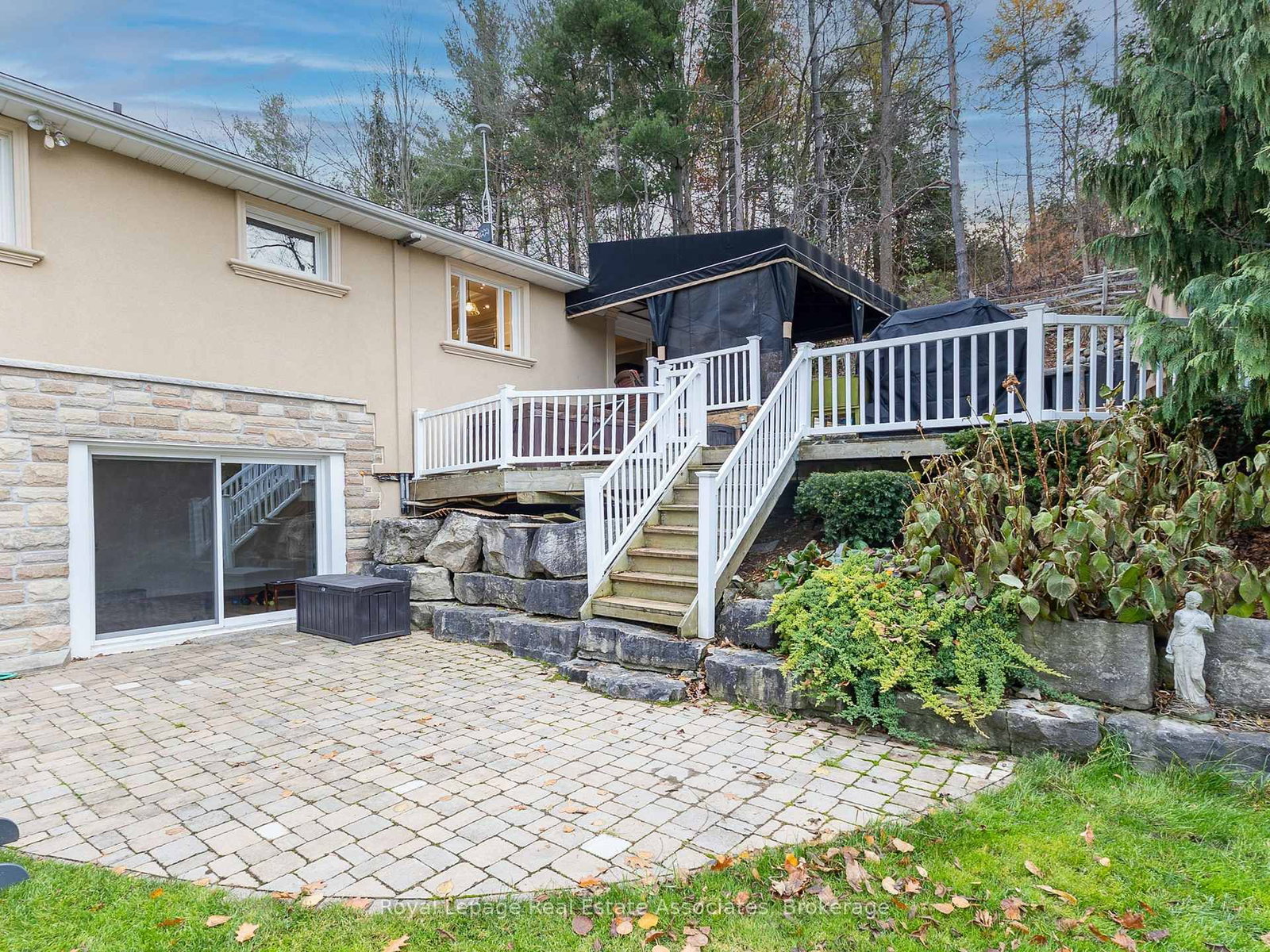 Detached House for sale at 13931 Cromar Court, Halton Hills, Ontario, L7G 4S5 - Georgetown - MLS: W12814504