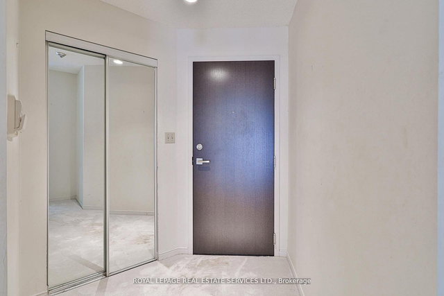 611 - 2269 Lake Shore Boulevard W