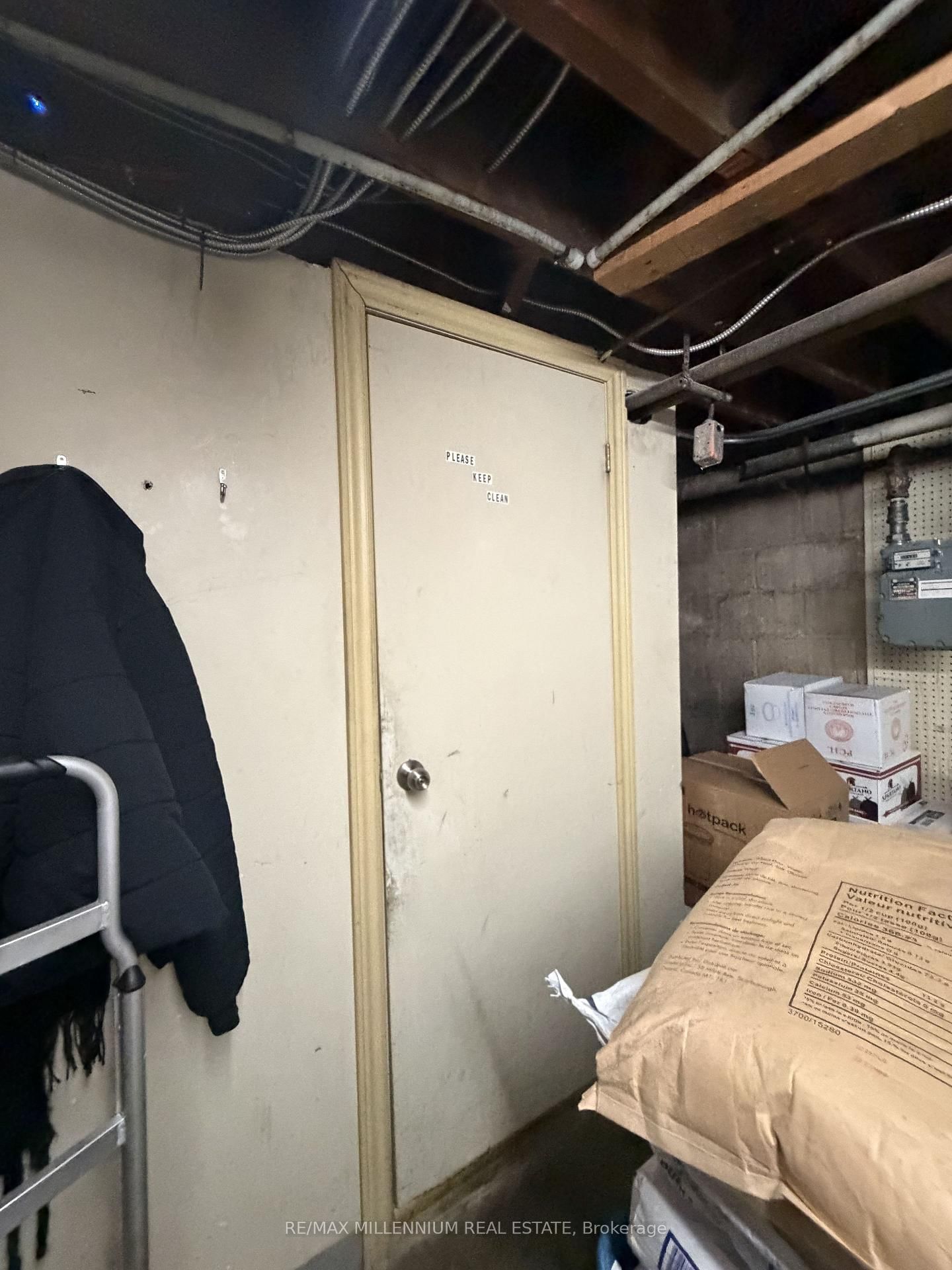 2392 Bloor Street W - Photo 10