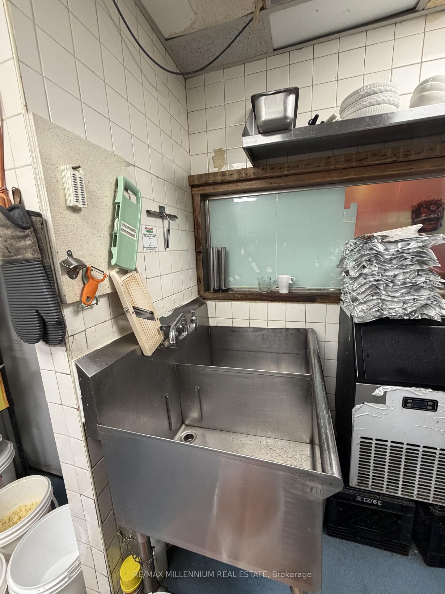 2392 Bloor Street W - Photo 14