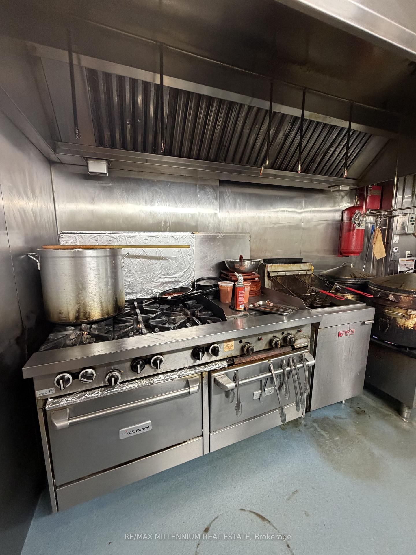 2392 Bloor Street W - Photo 19