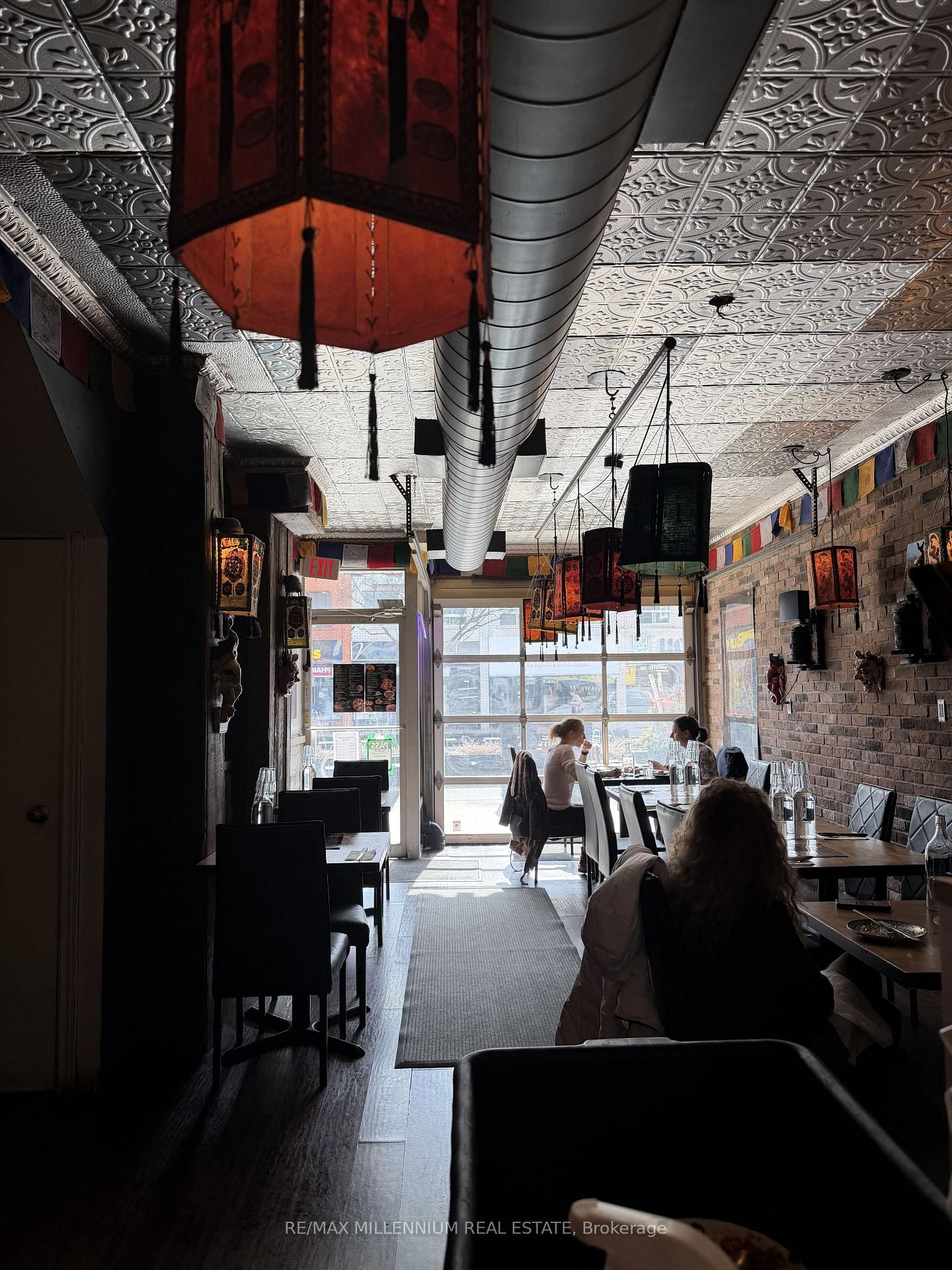 2392 Bloor Street W - Photo 20