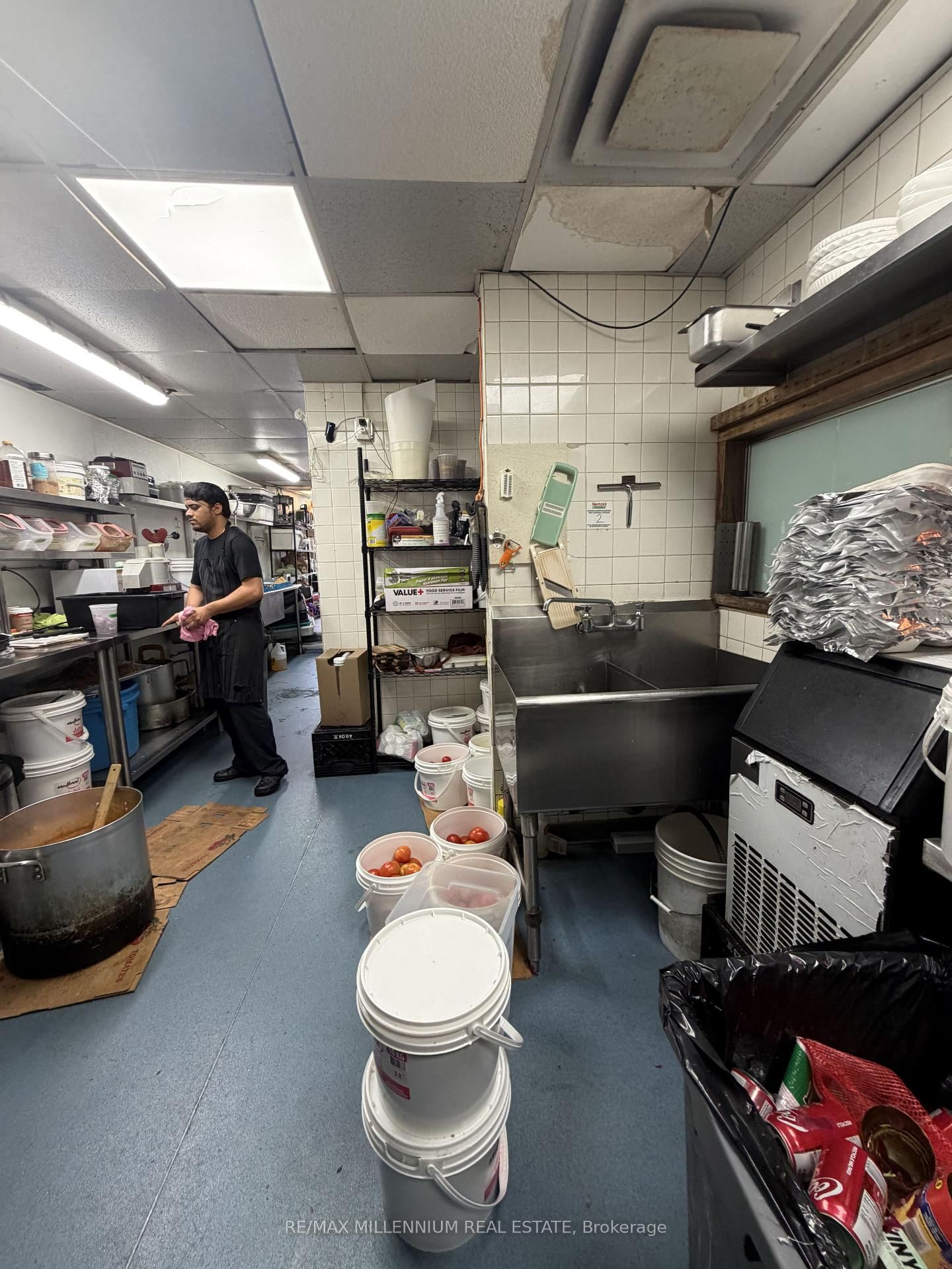 2392 Bloor Street W - Photo 21