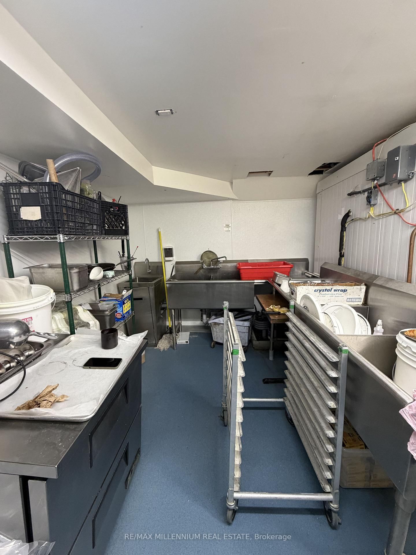 2392 Bloor Street W - Photo 30