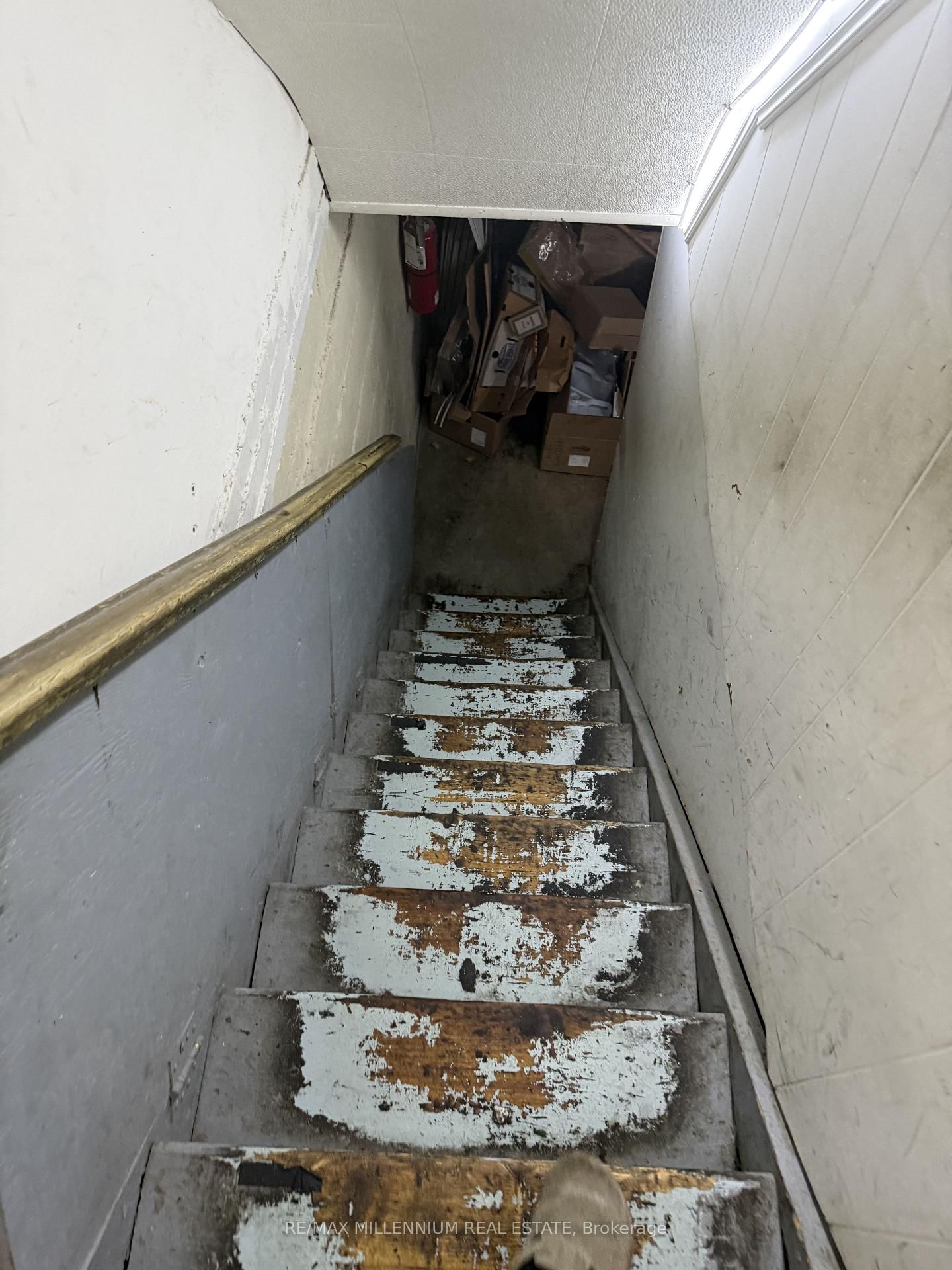 2392 Bloor Street W - Photo 34