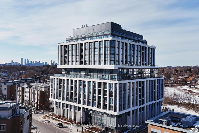 201 - 1063 Douglas Mccurdy Common