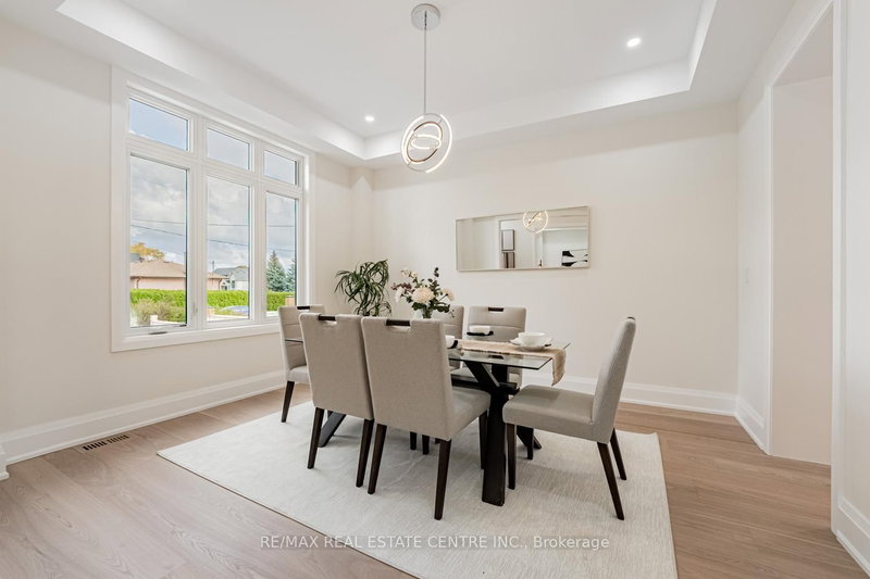 368 WEIGHTON Dr, Oakville, L6K 2R4 | Image 3