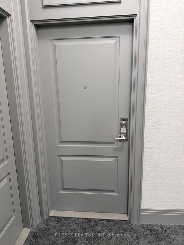 404 - 30 Elm Drive W