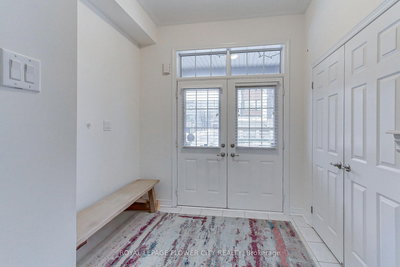 101 Huguenot Road, Oakville, Ontario image-0-2