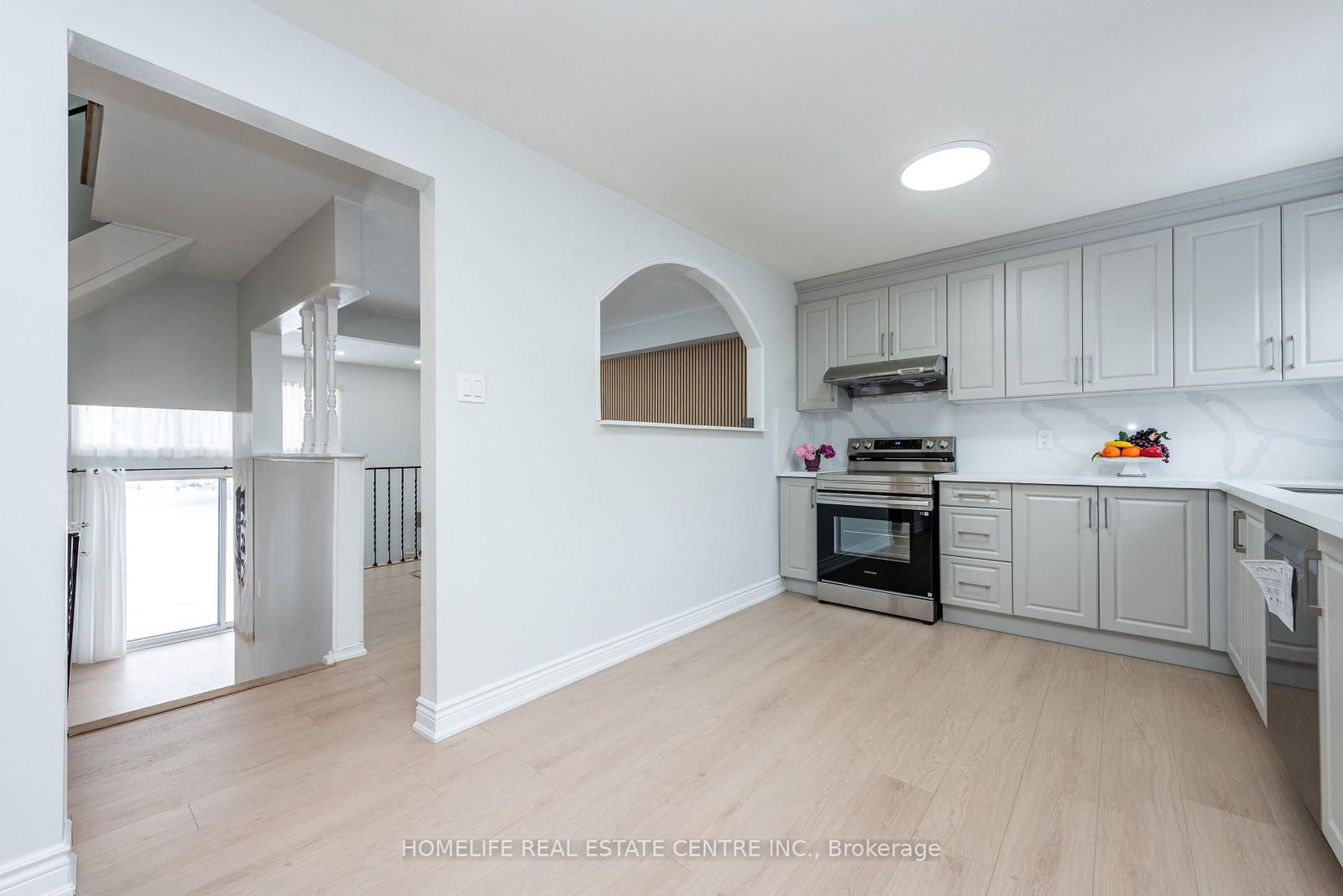 Townhouse for sale at 62 Mccallum Court, Brampton, Ontario, L6W 3M4 - Queen Street Corridor - MLS: W12816422