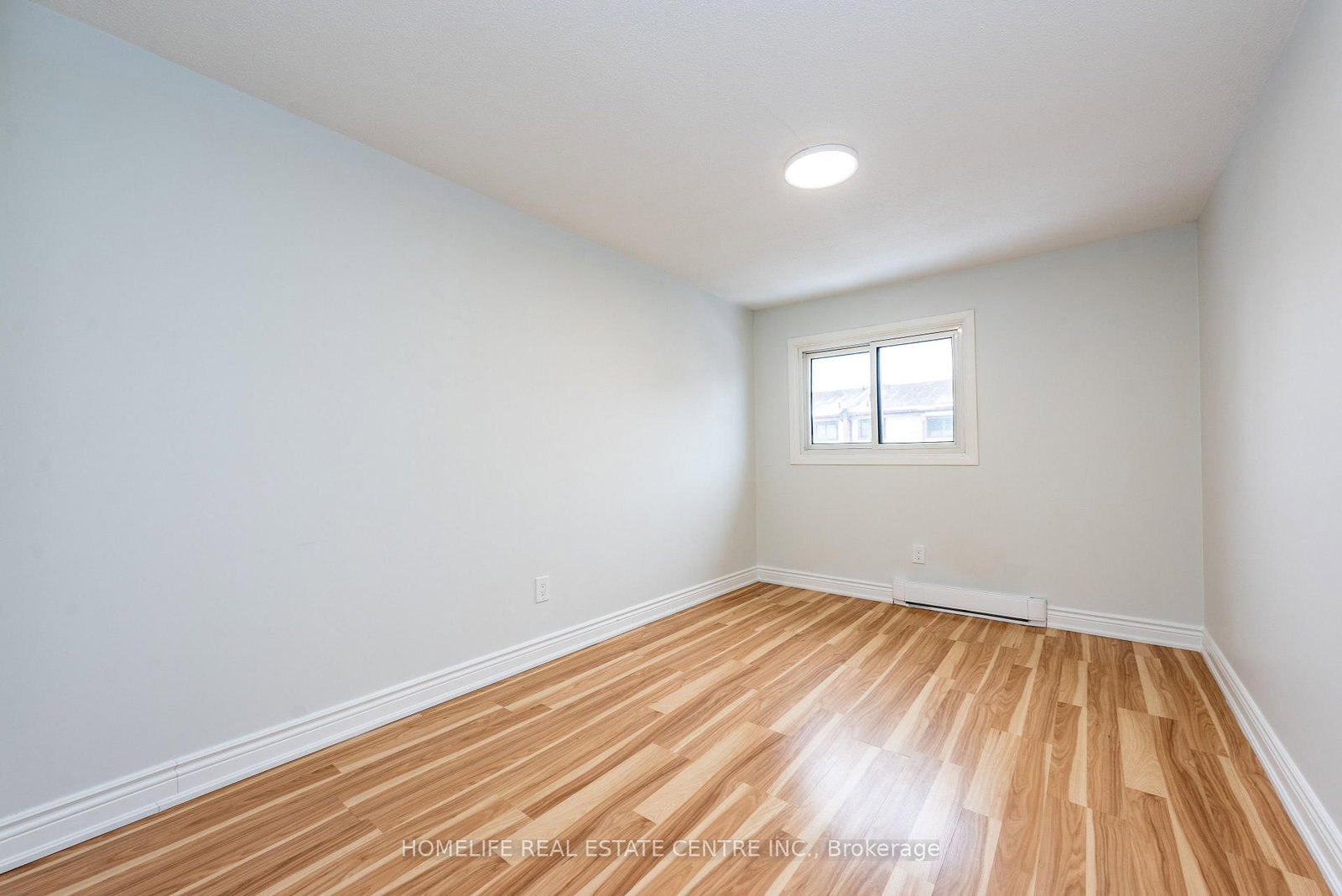 Townhouse for sale at 62 Mccallum Court, Brampton, Ontario, L6W 3M4 - Queen Street Corridor - MLS: W12816422