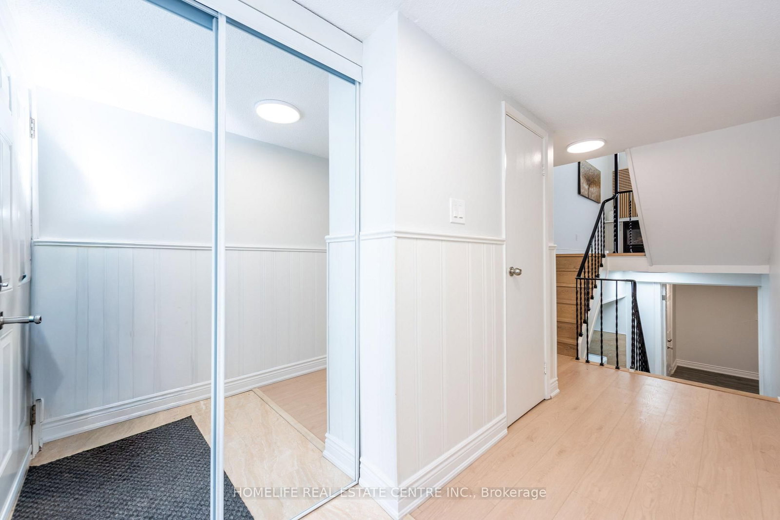 Townhouse for sale at 62 Mccallum Court, Brampton, Ontario, L6W 3M4 - Queen Street Corridor - MLS: W12816422