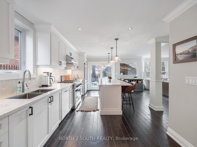 298 Douglas Avenue, Oakville, Ontario image-0-4