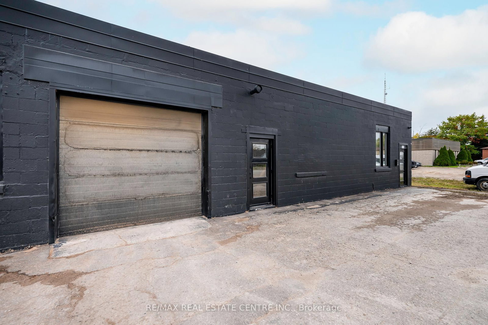 35 Haggert Avenue S - Photo 15