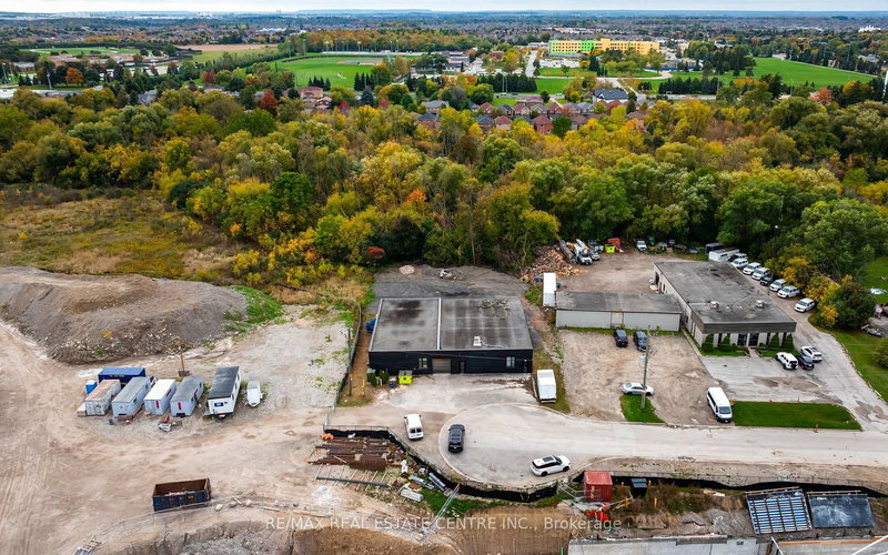 35 Haggert Ave S, Brampton, L6Y 2C2 | Image 3