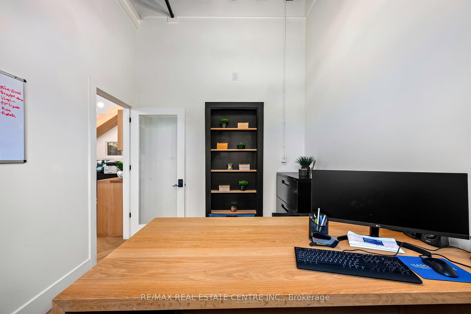 35 Haggert Avenue S - Photo 32