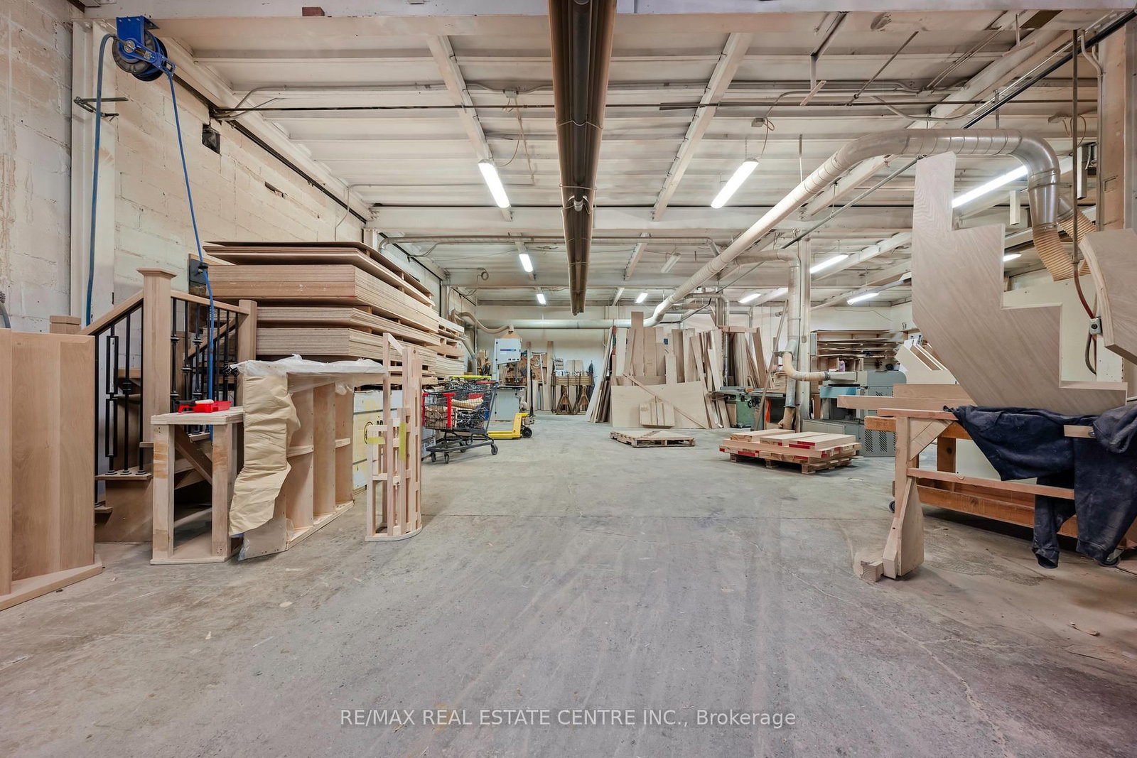 35 Haggert Avenue S - Photo 36