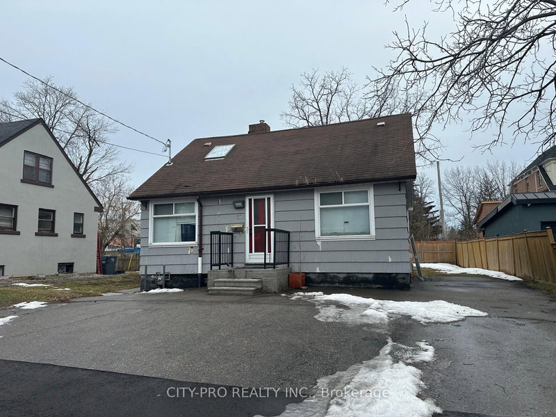 23 Pearl St, Mississauga, L5M 1X1 | Image 2