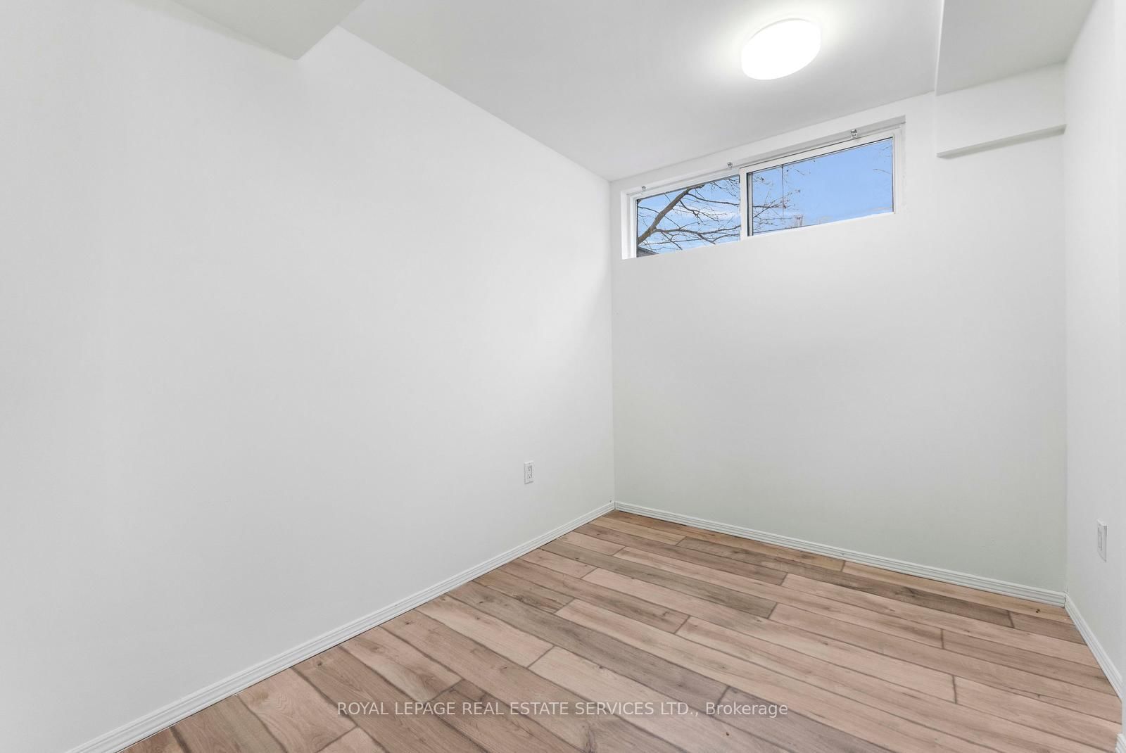 Detached House for sale at 518 Third Line, Oakville, Ontario, L6L 4A7 - West - MLS: W12817184