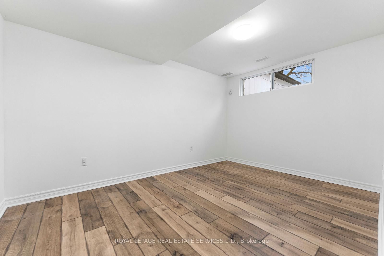 Detached House for sale at 518 Third Line, Oakville, Ontario, L6L 4A7 - West - MLS: W12817184